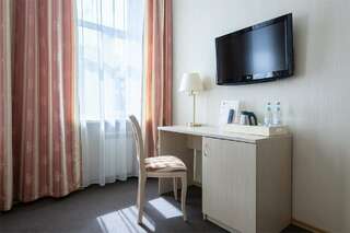 Гостиница Бристоль Санкт-Петербург Комфорт с 2 односпальными кроватями или 1 двуспальной-3