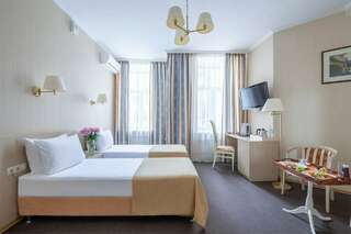 Гостиница Бристоль Санкт-Петербург Полулюкс с 2 односпальными кроватями или 1 двуспальной-3